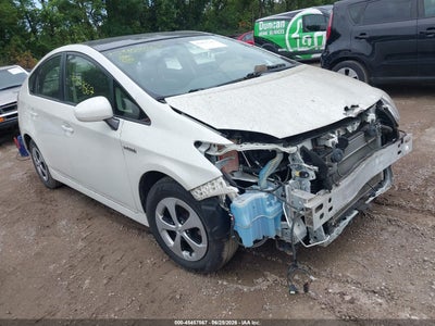 TOYOTA PRIUS 2015