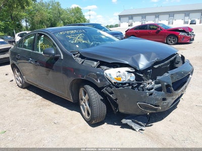 VOLVO S60 2012