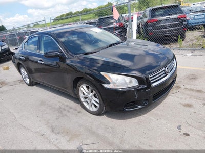 NISSAN MAXIMA 2014