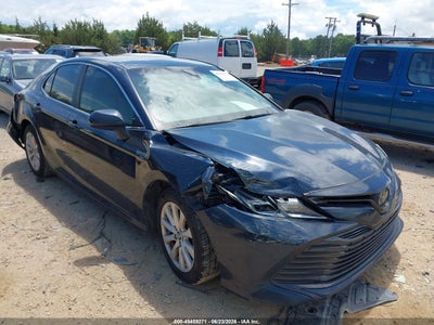 TOYOTA CAMRY 2018