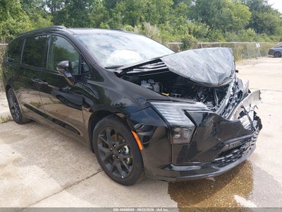CHRYSLER PACIFICA 2027