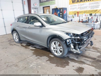INFINITI QX30 2017