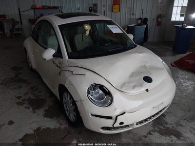 VOLKSWAGEN NEW BEETLE 2006