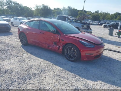TESLA MODEL 3 2021