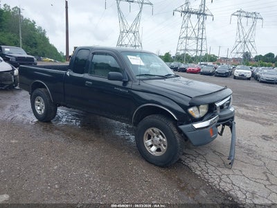 TOYOTA TACOMA 2000