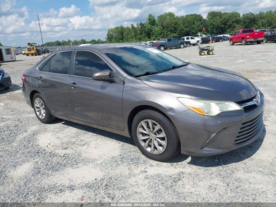TOYOTA CAMRY 2016