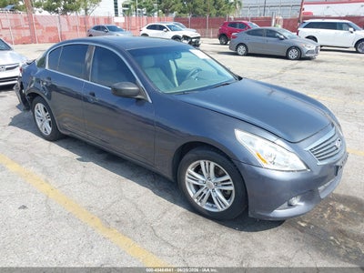 INFINITI G25 2011
