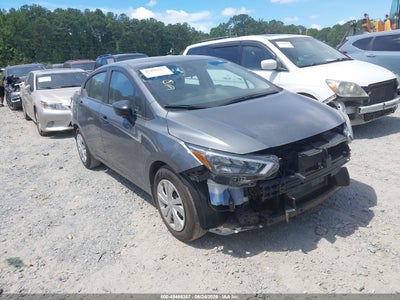 NISSAN VERSA 2025