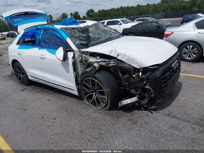 AUDI Q8 2020