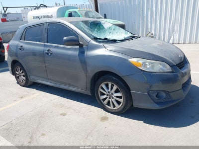 TOYOTA MATRIX 2010