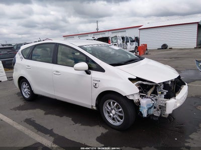 TOYOTA PRIUS V 2012