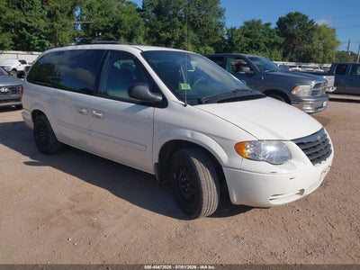 CHRYSLER TOWN & COUNTRY 2005