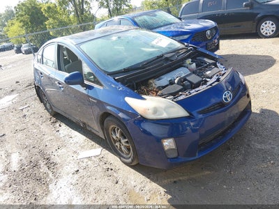 TOYOTA PRIUS 2011