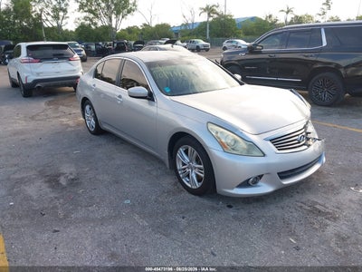 INFINITI G37 2013