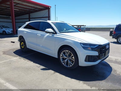 AUDI Q8 2020