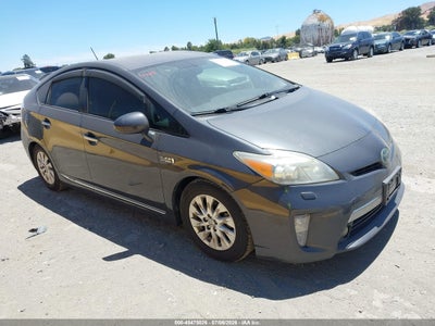 TOYOTA PRIUS PLUG-IN 2012