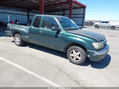 TOYOTA TACOMA 2000
