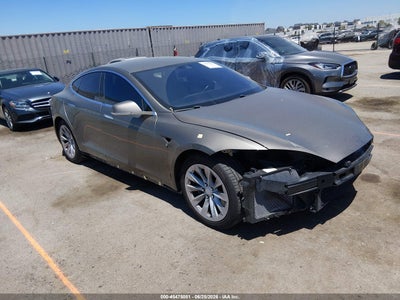 TESLA MODEL S 2016