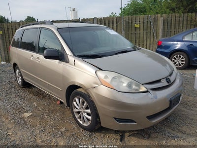 TOYOTA SIENNA 2009