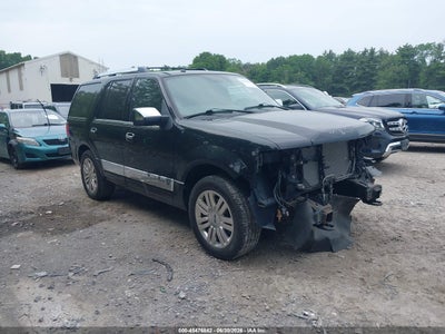 LINCOLN NAVIGATOR 2011