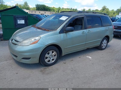 TOYOTA SIENNA 2008