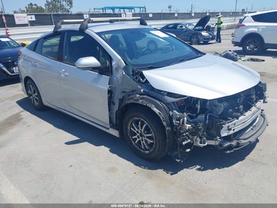 TOYOTA PRIUS PRIME 2019