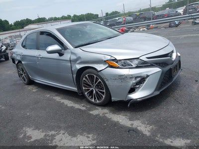 TOYOTA CAMRY 2018