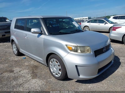 SCION XB 2010