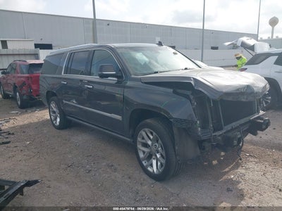 CADILLAC ESCALADE ESV 2018