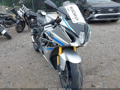 SUZUKI GSX-R1000 2025