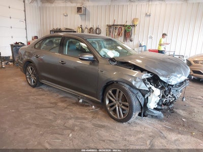 VOLKSWAGEN PASSAT 2018