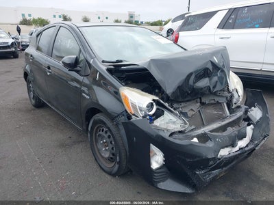 TOYOTA PRIUS C 2016