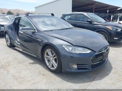TESLA MODEL S 2015