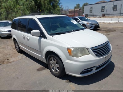 CHRYSLER TOWN & COUNTRY 2012