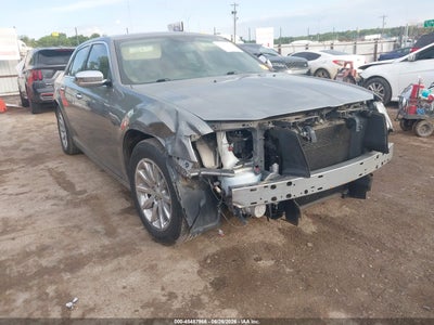 CHRYSLER 300 2011