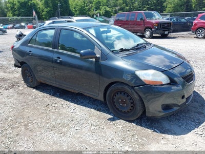 TOYOTA YARIS 2010