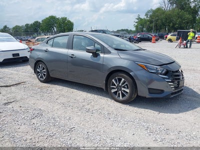 NISSAN VERSA 2025