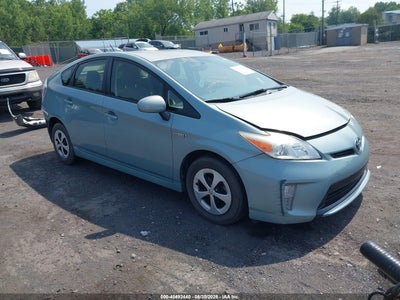TOYOTA PRIUS 2015
