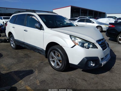 SUBARU OUTBACK 2014