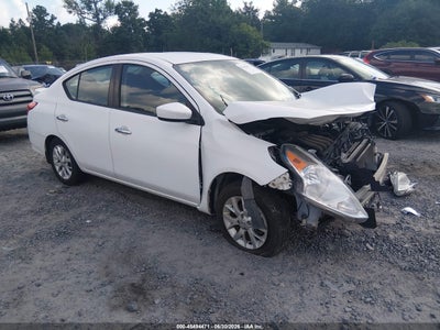NISSAN VERSA 2017