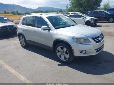 VOLKSWAGEN TIGUAN 2011