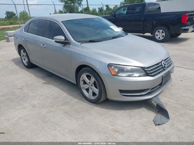 VOLKSWAGEN PASSAT 2014