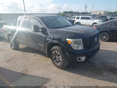 NISSAN TITAN 2017