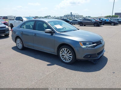 VOLKSWAGEN JETTA 2011