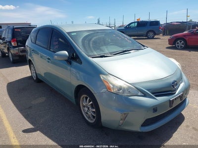 TOYOTA PRIUS V 2014