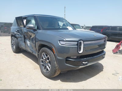 RIVIAN R1S 2025