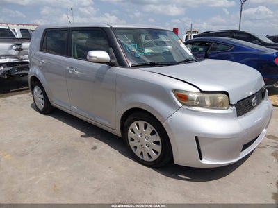 SCION XB 2010