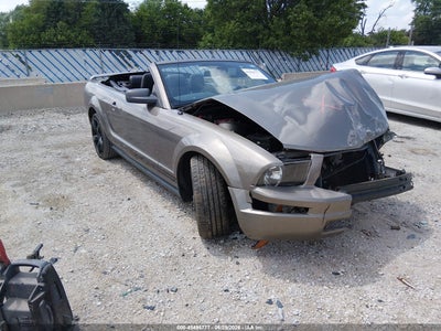 FORD MUSTANG 2005