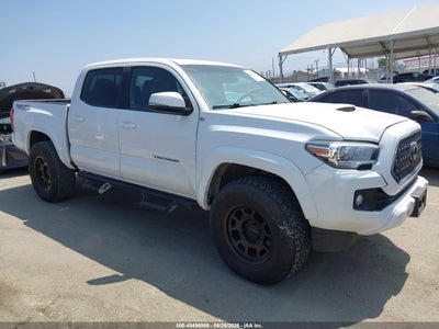 TOYOTA TACOMA 2019