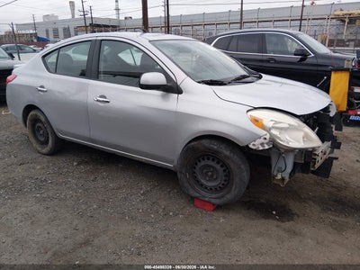 NISSAN VERSA 2013